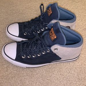 mens7 Womens9 Converse Sneakers